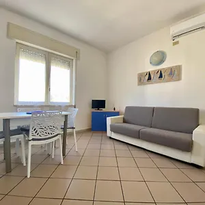 Apartament Tirreno, Tirrenia